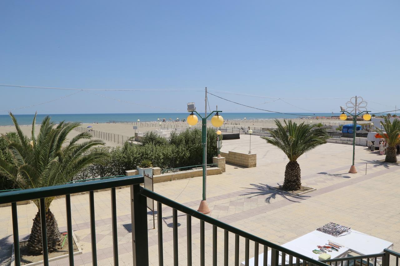 Rooms La Perla Del Mare Маргерита-ді-Савоя Екстер'єр фото